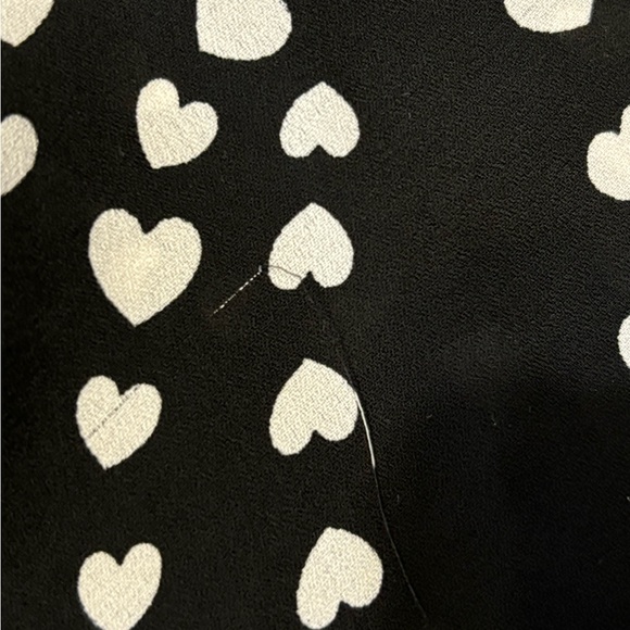 Torrid Black and White Heart Pattern Camisole Top - Picture 5 of 6